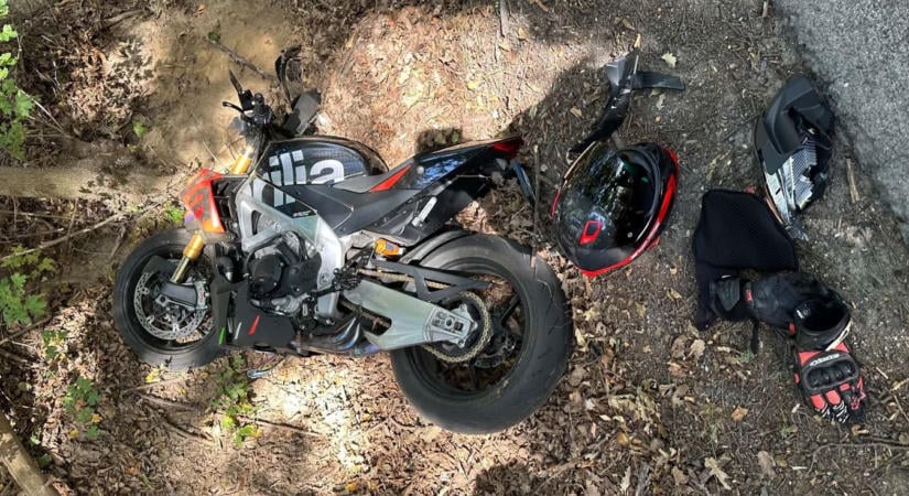 Súlyosan megsérült a motoros Tata közelében - A fiatalember keresi az igazát és a baleset szemtanúit - fotók