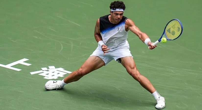 A US Open döntőse már a harmadik fordulóban búcsúzott Sanghajban