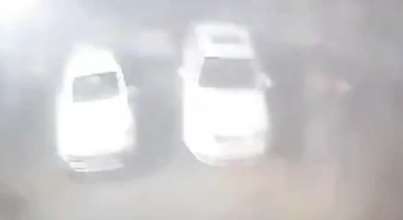Papírfecniként kapta fel a parkoló autót a viharos erejű szél, egy másiknak vágta