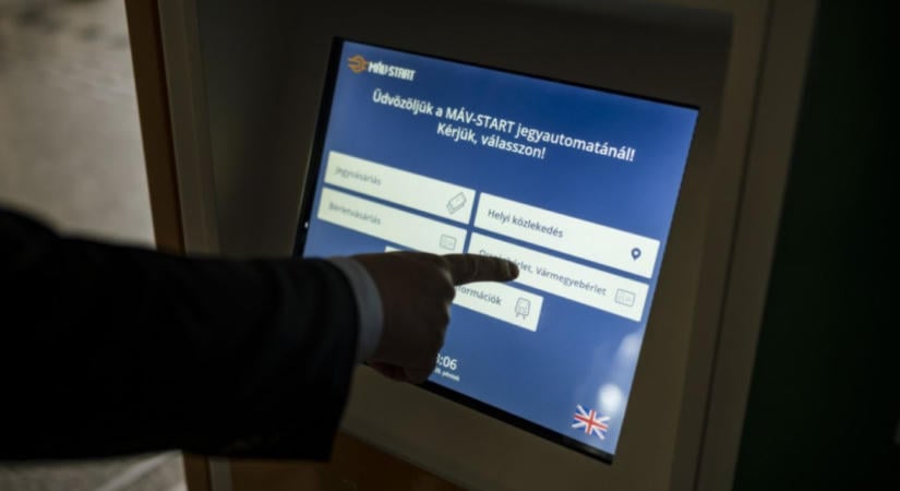 Eldobja a várat a MÁV is