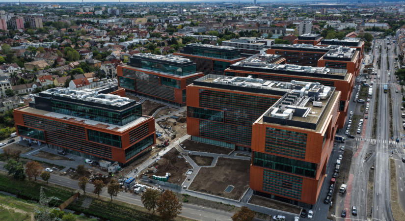 Pert indít Zugló a Bosnyák téri irodakomplexumot fejlesztő Bayer ellen