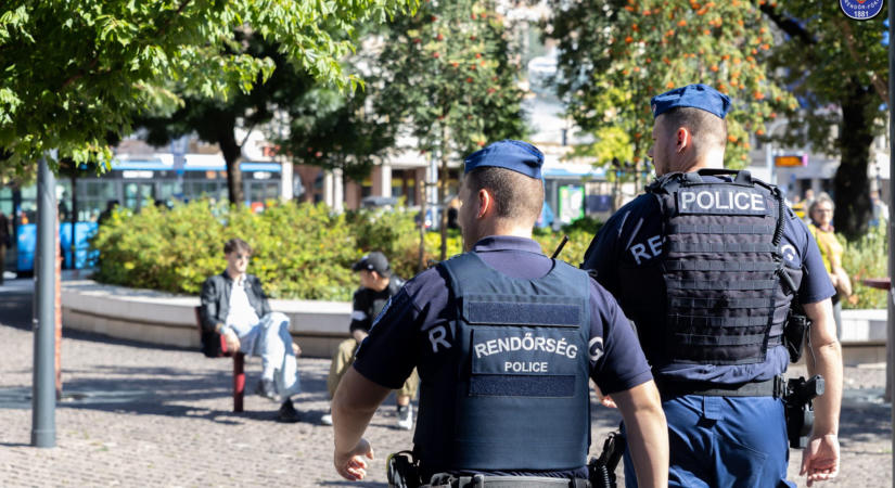 4-es villamos késelés: letartóztathatják a 18 éves támadót, aki a Blaha Lujza térnél szúrta meg az utast
