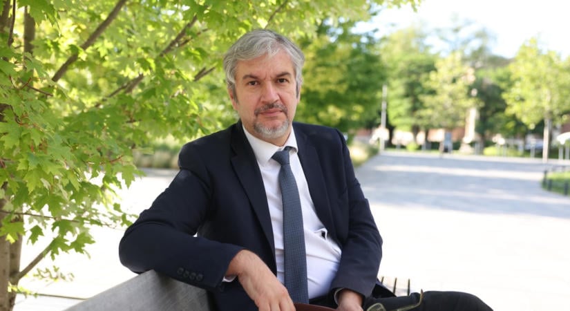 Édesapja szőlőjét műveli, de nem tudja elengedni a politikát Hadházy Ákos: "Egyértelmű lett, hogy a Tisza nem számít rám" - exkluzív interjú