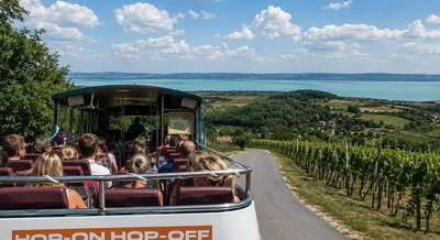 Új vasárnapi gasztro- és élménybuszjárat indul a Káli-medencébe