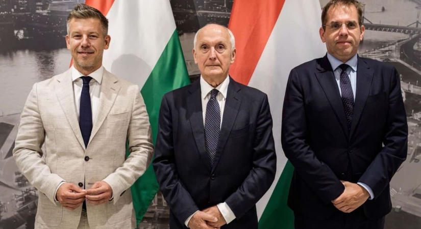 Kígyónyi űr a Sándor-palotában – már eddig is fárasztó volt ez a köztársasági elnökösdi, de most végképp elment a kedvem az egésztől
