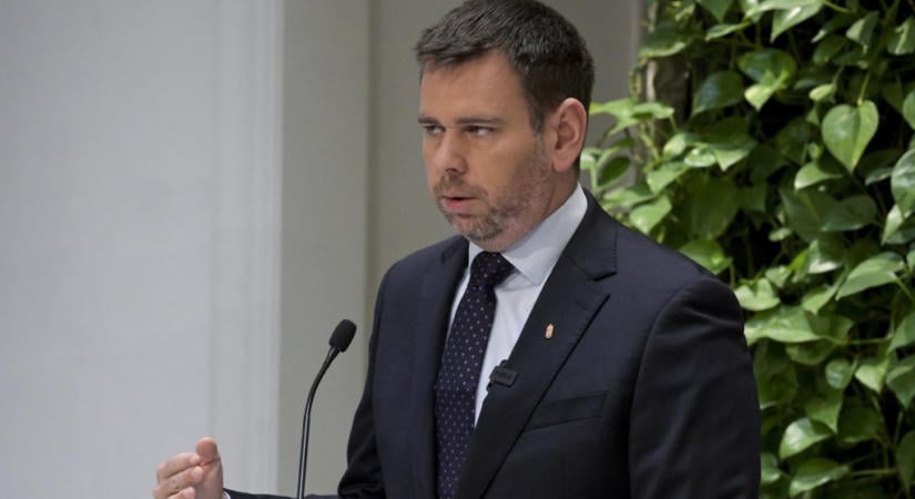 Vitézy Dávid: Teljesült minden feltétel, amely 5500-6000 milliárd forintnyi uniós forrás hazahozatalához szükséges