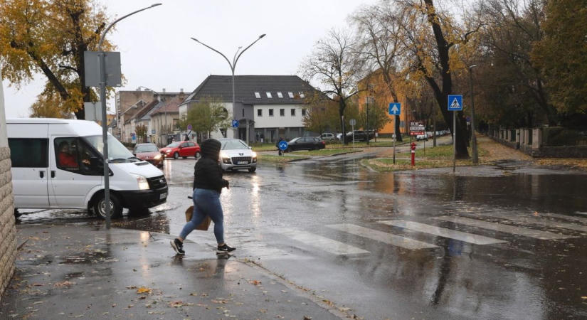 Oda a vénasszonyok nyara Pécsen! Záporok és markáns lehűlés tarolja le a megyét