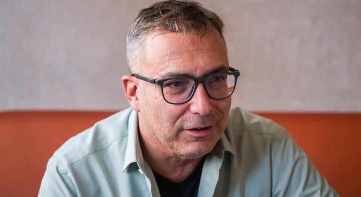 Egyetlen ember tudott csak Sváby András Álarcos énekes-szerepléséről: „A gyerekeimnek sem árultam el”