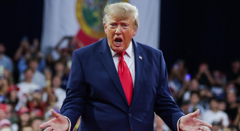 Közel 330 millió forintos ajánlatot tett Donald Trump azoknak, akik segítik őt a közelgő választásokon