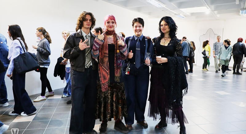 Idegen virágok - Kiss Adrienn Mária tárlata az Irokéz Galériában