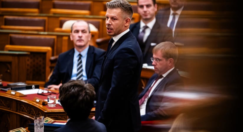 Magyar Péter nem finomkodott a parlamenti döntés után, Orbán Viktor egykori minisztereinek üzent