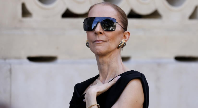 Aggódnak Celine Dion rajongói, elvesztette egyensúlyát az énekesnő turnéja egyik koncertjén, a szöveget is elfelejtette