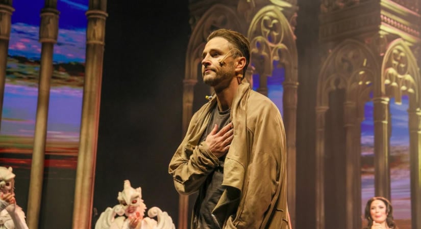 Operettszínház: botrányok itthon, zajos siker Münchenben
