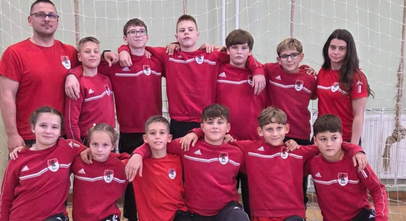Kilenc érmet szereztek az esztergomi birkózók Nagykanizsán