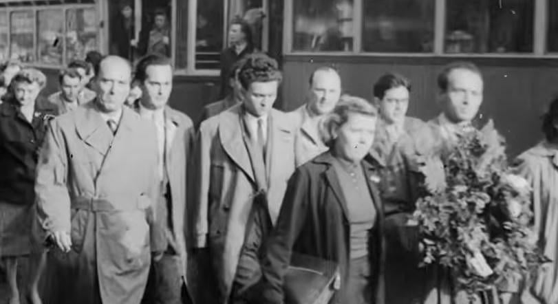 Forradalom napról-napra, ritkán látott képekben: mától jelennek meg az epizódok a Nemzeti Filmintézet videósorozatából