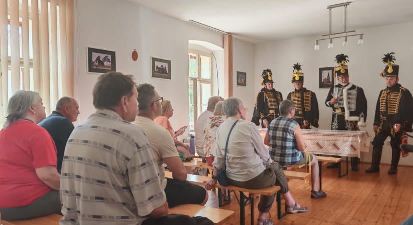 Huszártalálkozót és íjásztábort szerveztek Alvincen