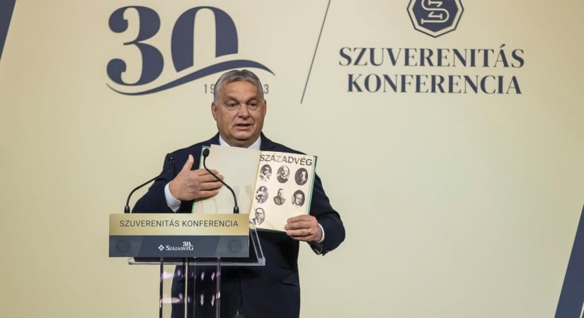 Átnevezték a Századvéget, több mint felére csökkent a kutatócég létszáma