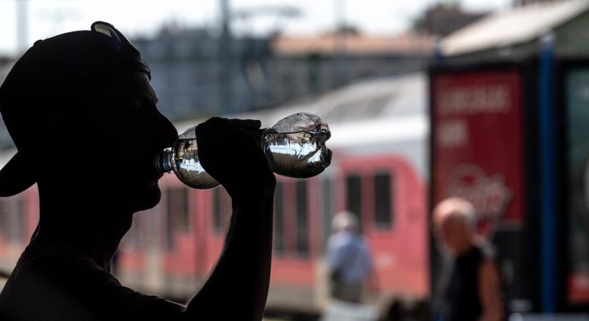 Tűz volt a Déli pályaudvarnál