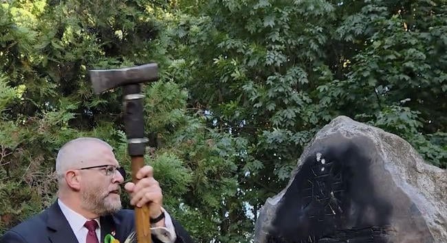 A lengyel külügyminiszter szerint fasiszta az UPA-emlékművet szétverő lengyel politikus, akit be kell börtönözni