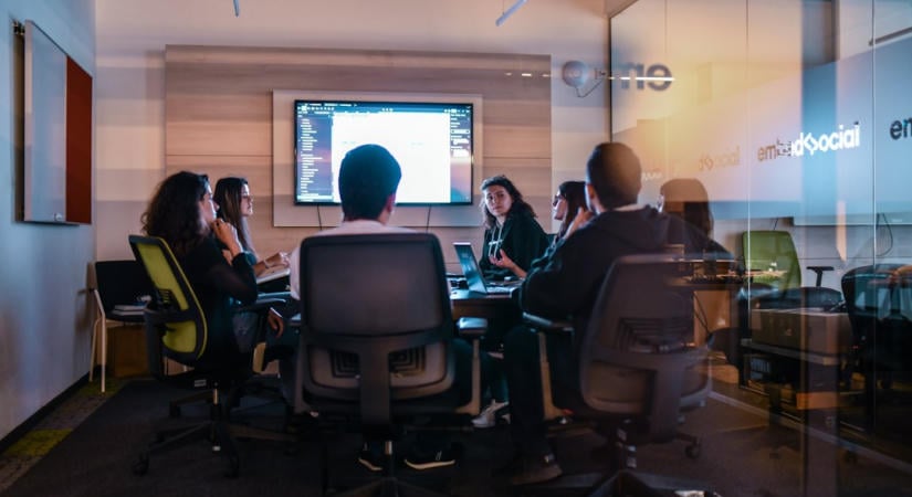 Microsoft alumni finanszírozásával indítanak pénzügyi AI-ügynököket a volt dolgozók