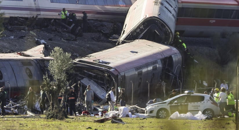 Egyre több a halott a spanyol vonatbalesetben