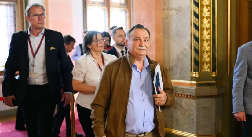 Azonnali bejelentést tett Gajdos László az állatvédelemben
