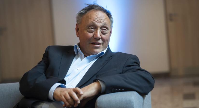 Lakatos Péter: Aki betartja a törvényeket, annak drágább külföldi munkaerőt alkalmazni