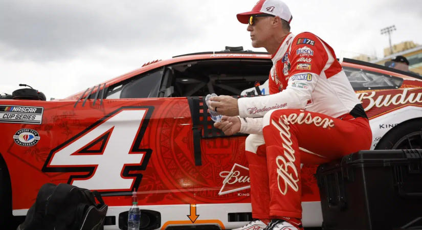 Kevin Harvick viccesen reagált a fiáról szóló pletykákra