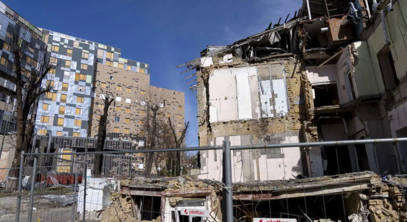 Két lövéssel sebesítették meg a kijevi gyermekkorház lebombázásával gyanúsított orosz tábornokot
