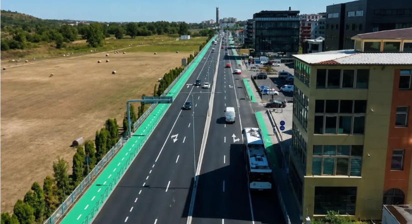 Átadták a kolozsvári körgyűrű első, hatsávos szakaszát – 15 perccel rövidebb menetidőt ígér Boc
