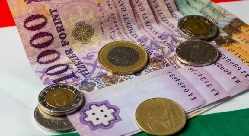 Közel 38 millió forint közpénzt adtak Orbánék egy szódakiállításra, amelynek se honlapja, se elérhetősége és nem is látogatható