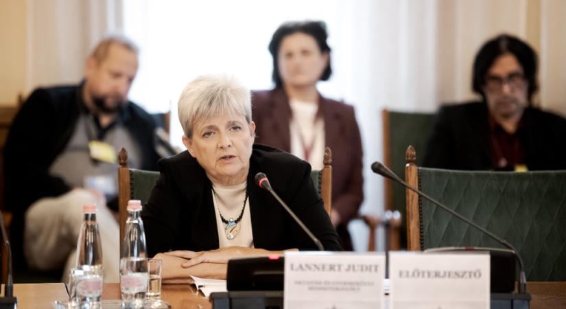 Lannert Judit bocsánatot kért