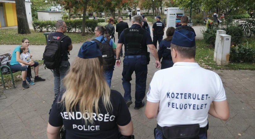 A polgármester átvette az elkeseredett lakók aláírásait – valódi segítséget kérnek a palackgyűjtés miatt aggódó újlipótvárosiak