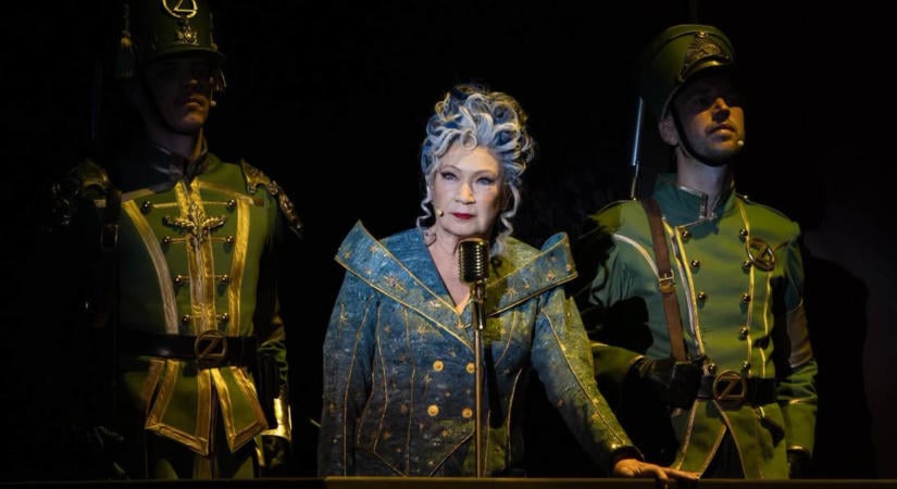„JÓLESŐ CUKORSOKK” Stephen Schwartz–Winnie Holzman: Wicked / Erkel Színház, Szegedi Szabadtéri Játékok