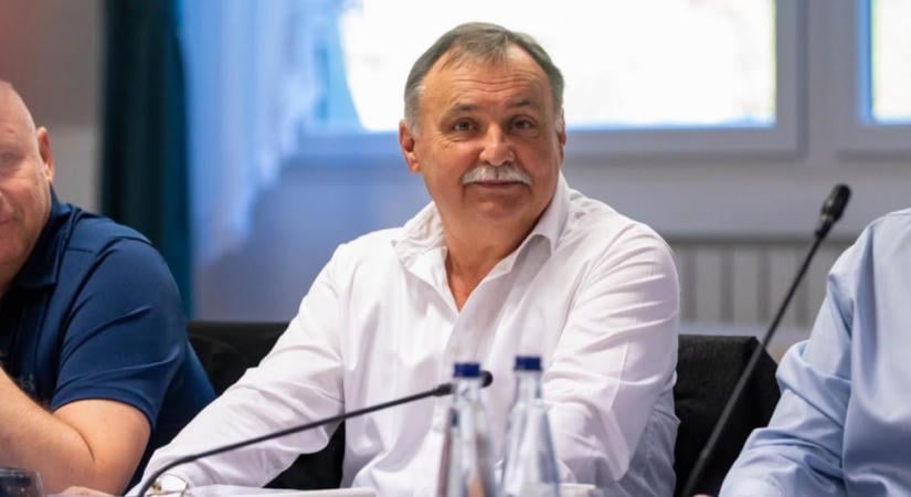 Gajdos László ezt mondja a vadászó képviselőtársával kapcsolatban