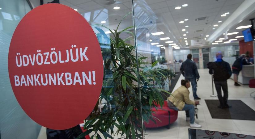 Még mindig éheznek a friss munkaerőre a bankok