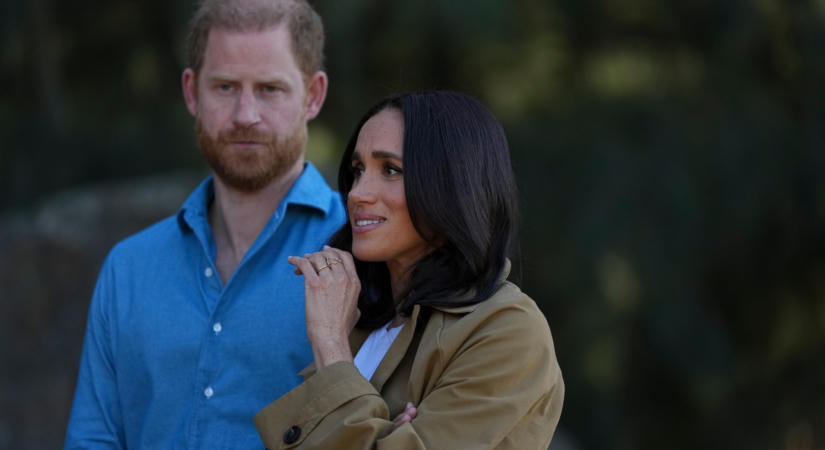 Kettészakadt Nagy-Britannia: miután landolt Harry herceg és Meghan Markle magángépe, azonnal kitört a népharag