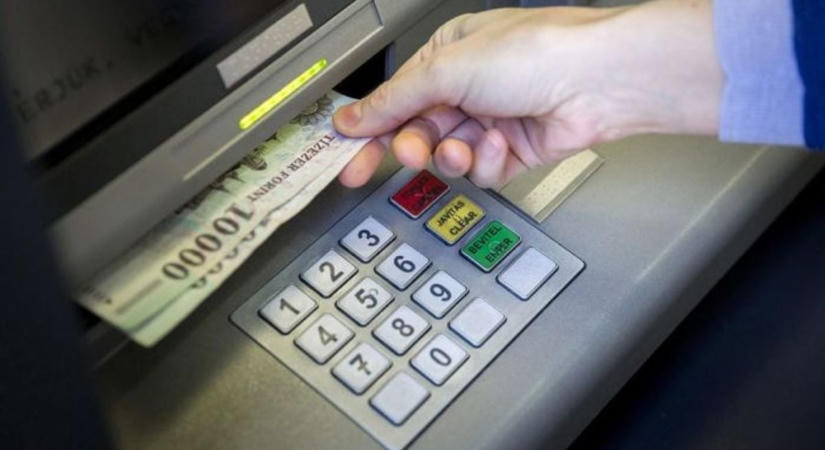 Hol jár már az euró? Megint gyengült a forint