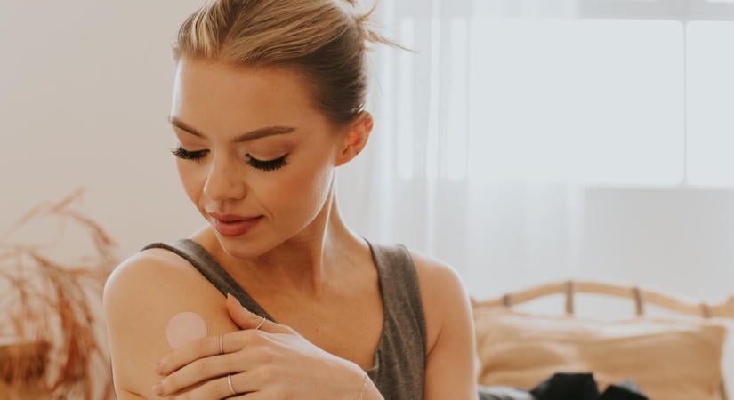 Valóban hatásosak a vitaminos tapaszok? Szakértők vizsgálták a népszerű trendet