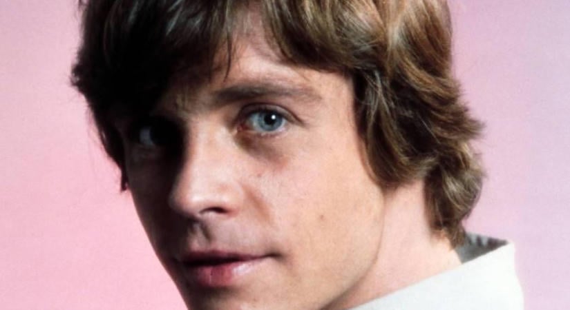 Ő volt a sármos Luke Skywalker a Star Wars-ban: a 74 éves Mark Hamill mellett elmennél az utcán