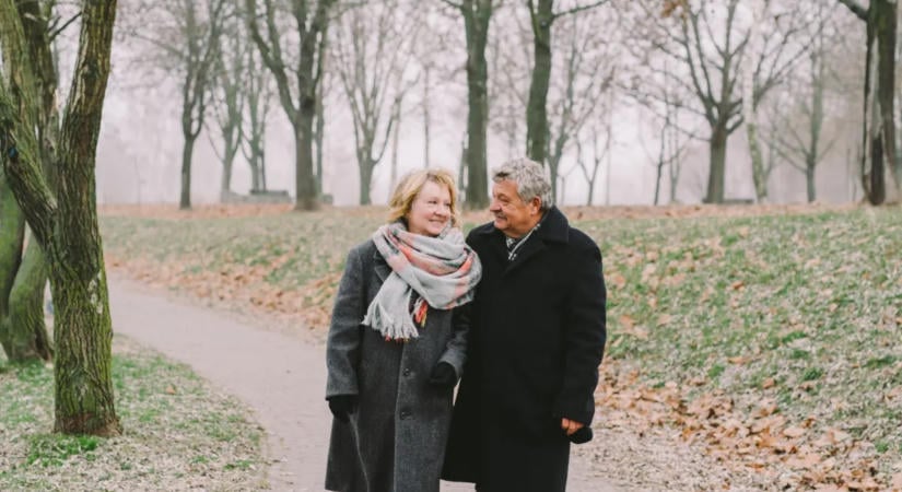 Mi történik a testeddel, ha vacsora után sétálsz egyet? Már pár perc is számít