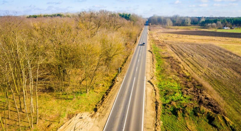 Foltozás helyett – nagyfelületű felújítások zajlanak a leromlott állapotú dunántúli főutakon