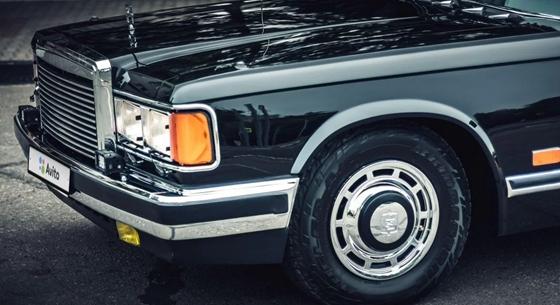 A szovjet luxusautók netovábbja: 7,7 literes V8 a 100 millió forintos ZiL-ben