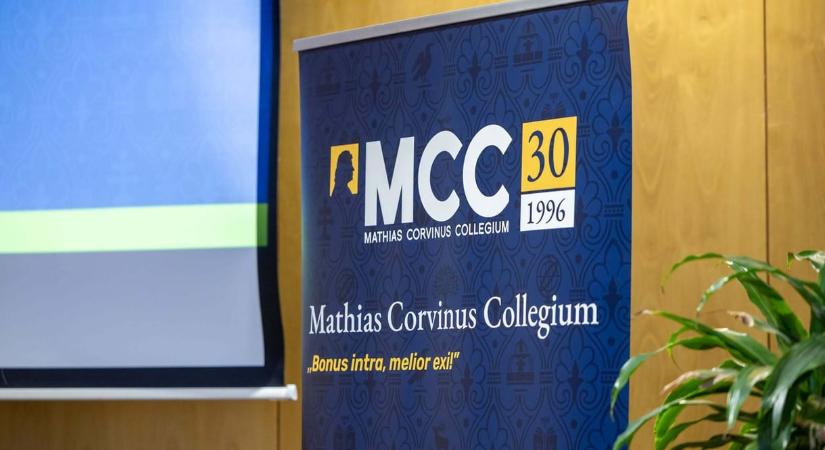 A „felnőtt-MCC iránti ellenszenvről” ír egy aggódó szülő a miniszterelnöknek és Ruff Bálintnak címzett nyílt levelében