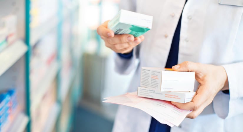 Működik a legális patikatrükk: így veszik töredékáron a méregdrága gyógyszereket az élelmes magyarok