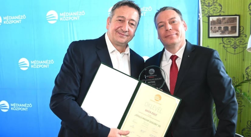 Bayer Zsolt 3 milliós NKA-támogatásának elszámolásában Magyar Nemzet-cikkek is szerepeltek