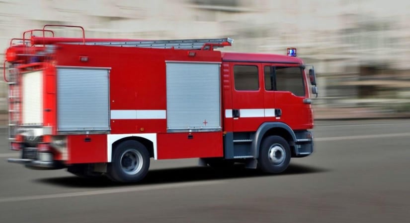 Lesodródott az útról egy autó a 75-ös főúton, Pölöske és Bak között
