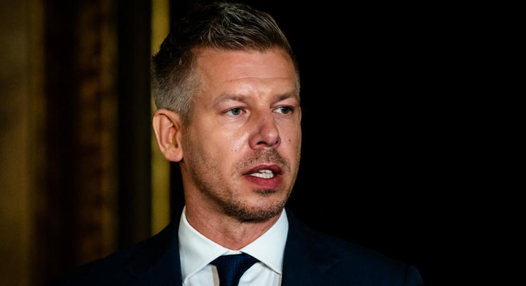 Máris megkaptuk az FBI válaszát, még hivatalos önéletrajz is érkezett