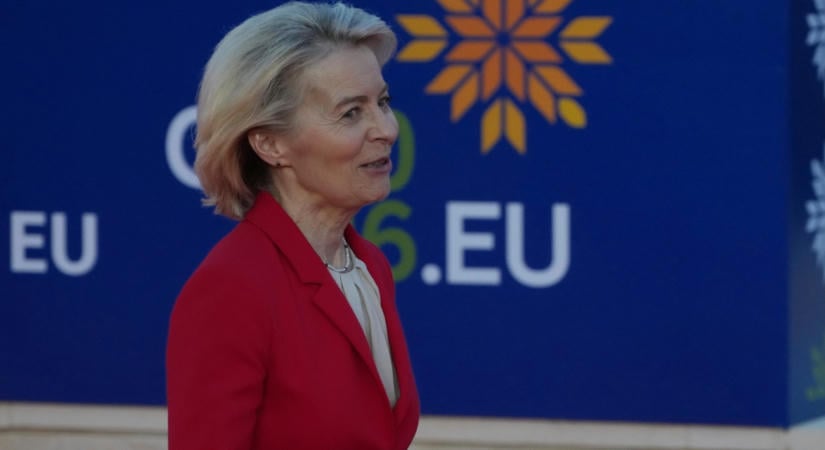 Elemző: Ursula von der Leyen az önigazolás részeként „ünnepelte” a magyar választási eredményeket évértékelő beszédében