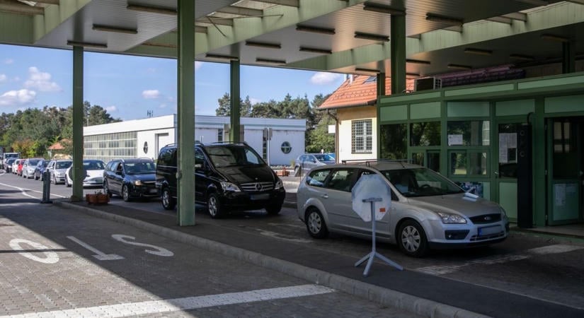 Újra járható a határ Nagyhódosnál! Kiderült az is, miért állt le minden